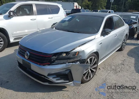 2018 Volkswagen Passat 3.6L V6 Gt z USA, uszkodzony, nr VIN 1VWJM7A39JC035613